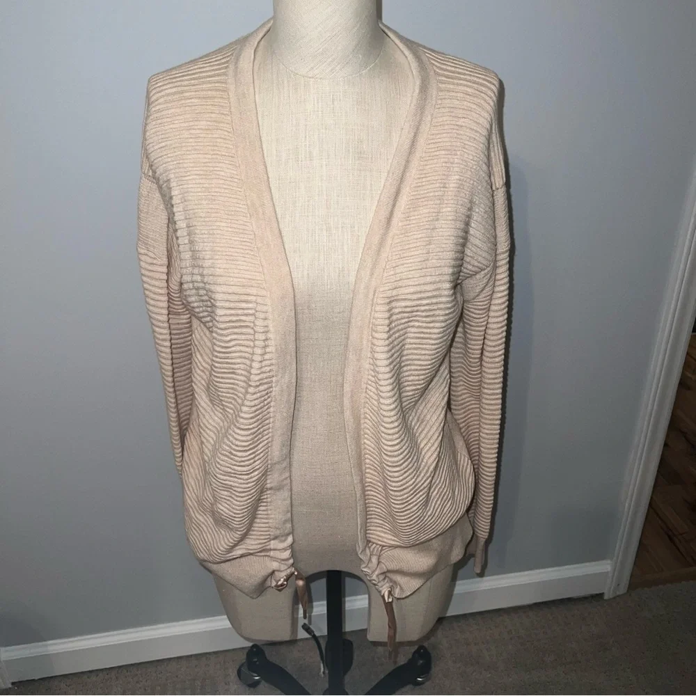 NWT White House Black Market Long Sleeve Novelty Stitch Cardigan Small Petite